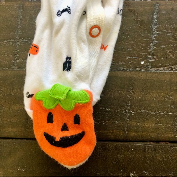 Carters Halloween PJ’s (6 month) & Halloween onesie (3month) - Picture 3 of 4